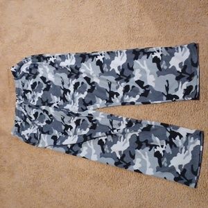 Hanes Cammo Fleece Pajama Pants Size L